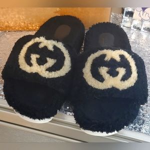 Authentic Gucci Interlocking G Eileen Teddy Shearling Slides SZ 10